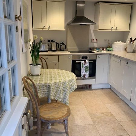 Stonesfield Masons Cottage, An Idyllic Retreat In An Area Of Outstanding Beauty, Close To Blenheim Palace, Oxford & The Cotswolds מראה חיצוני תמונה