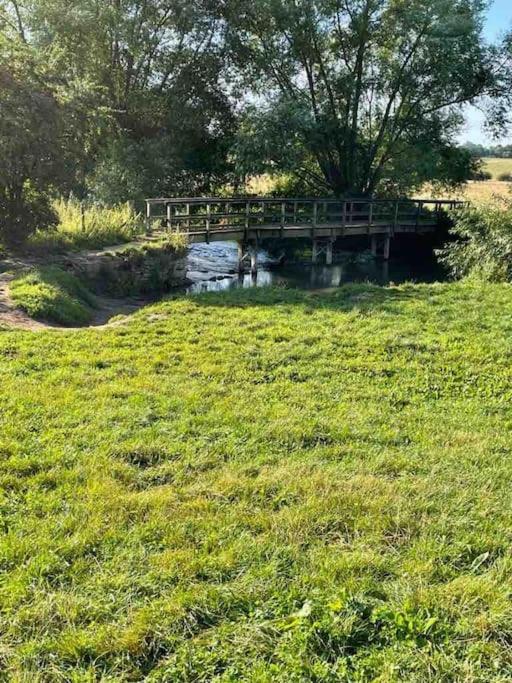 Stonesfield Masons Cottage, An Idyllic Retreat In An Area Of Outstanding Beauty, Close To Blenheim Palace, Oxford & The Cotswolds מראה חיצוני תמונה
