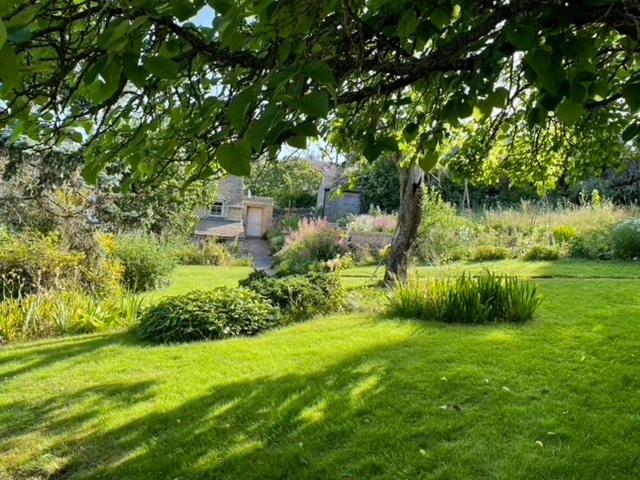 Stonesfield Masons Cottage, An Idyllic Retreat In An Area Of Outstanding Beauty, Close To Blenheim Palace, Oxford & The Cotswolds מראה חיצוני תמונה