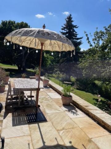 Stonesfield Masons Cottage, An Idyllic Retreat In An Area Of Outstanding Beauty, Close To Blenheim Palace, Oxford & The Cotswolds מראה חיצוני תמונה