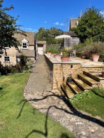 Stonesfield Masons Cottage, An Idyllic Retreat In An Area Of Outstanding Beauty, Close To Blenheim Palace, Oxford & The Cotswolds מראה חיצוני תמונה